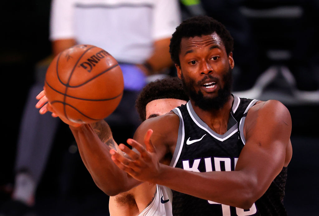 Harrison Barnes acaba con Cleveland sobre la bocina