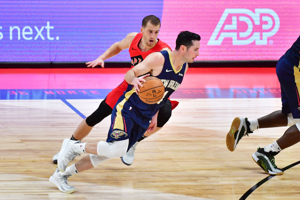Dallas potencia su ataque con J.J. Redick