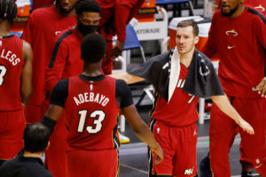 Miami sigue arrollando en el regreso de Bam Adebayo