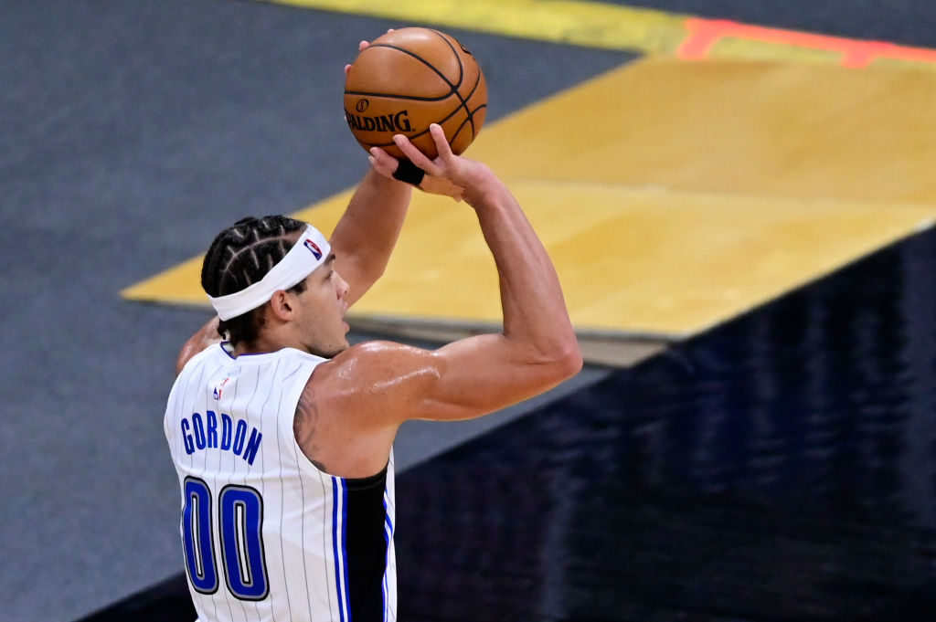 Los Timberwolves buscan un revulsivo: interesan John Collins y Aaron Gordon