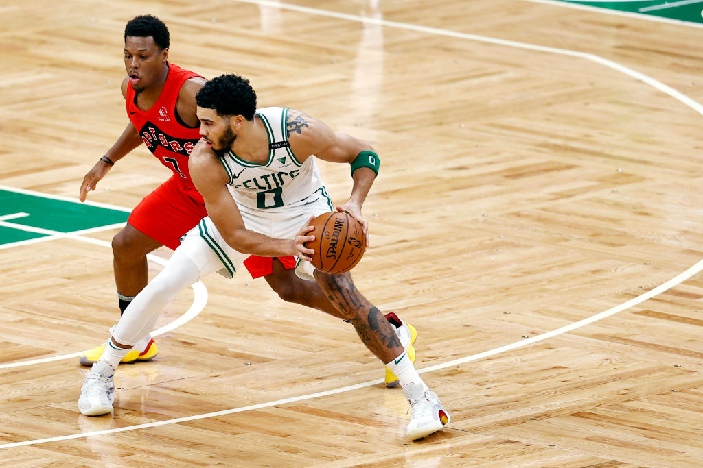 Jayson Tatum lidera el cuarto triunfo consecutivo de Boston