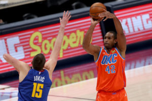 Los Thunder apartan a Al Horford