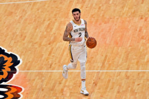 Las negociaciones por Lonzo Ball se enfrían y podría seguir en New Orleans