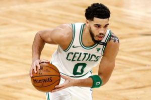 Boston supera a OKC con un demoledor último cuarto