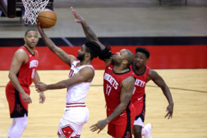 P.J. Tucker se acerca a los 76ers