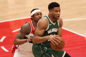 Milwaukee vuelve a imponerse en Washington con un Giannis magistral