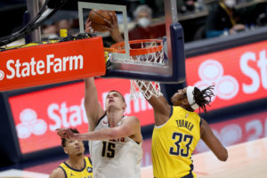 Denver derrota a Indiana con un fantástico último cuarto