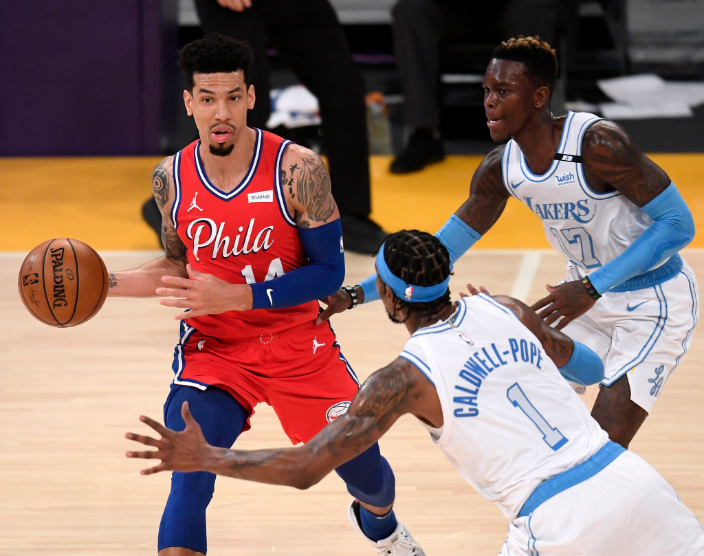 Danny Green brilla en la victoria de Philadelphia en el Staples Center