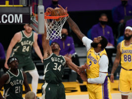 Derrota y lesión para Drummond en su debut con los Lakers