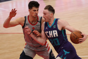Gordon Hayward estará al menos un mes de baja