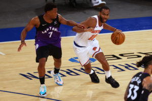Alec Burks será baja por el protocolo COVID-19