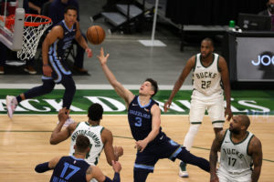 Grayson Allen, genial francotirador ante los Bucks