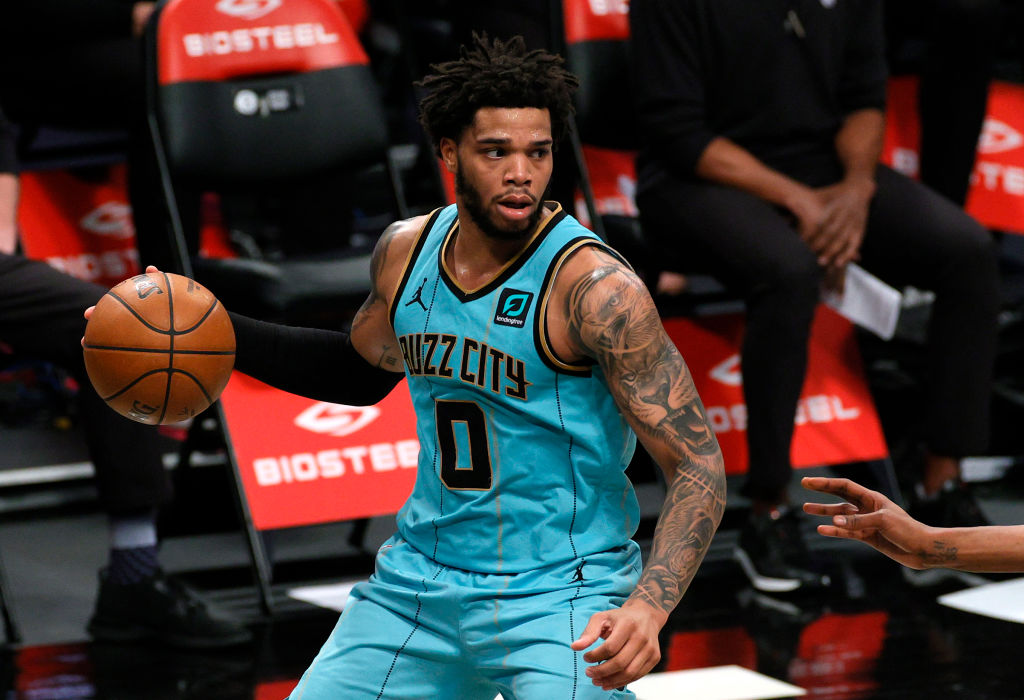 Charlotte remonta ante Cleveland y pone fin a su mala racha