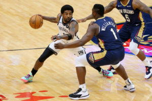 Brooklyn asesta otro golpe a unos Pelicans casi hundidos