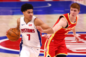 Kevin Huerter sufre una lesión en el hombro izquierdo