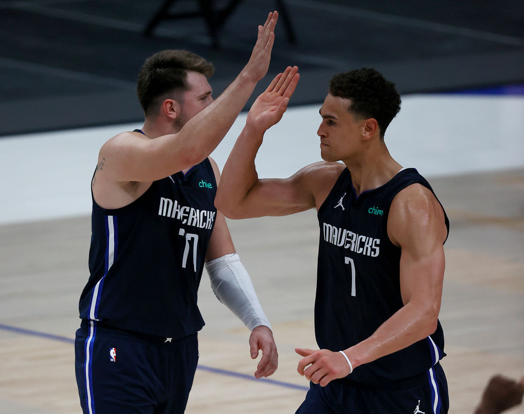 Dallas acaba con los Warriors en un suspiro