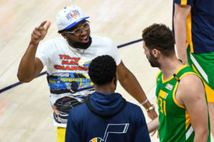 El regreso de Donovan Mitchell se dilata hasta playoffs