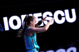 WEEK 1: Sabrina Ionescu, capítulo I, inicio perfecto para la WNBA