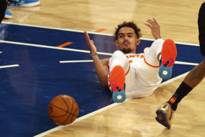 Los Knicks expulsan del Madison al aficionado que escupió a Trae Young