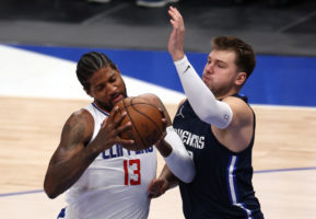 Los Clippers remontan en Dallas y se mantienen con vida