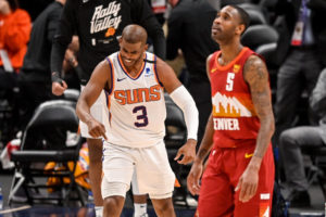 Chris Paul da positivo en COVID-19 y causa baja indefinida