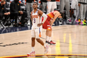 Una nueva exhibición de Chris Paul mete a los Suns en las Finales del Oeste