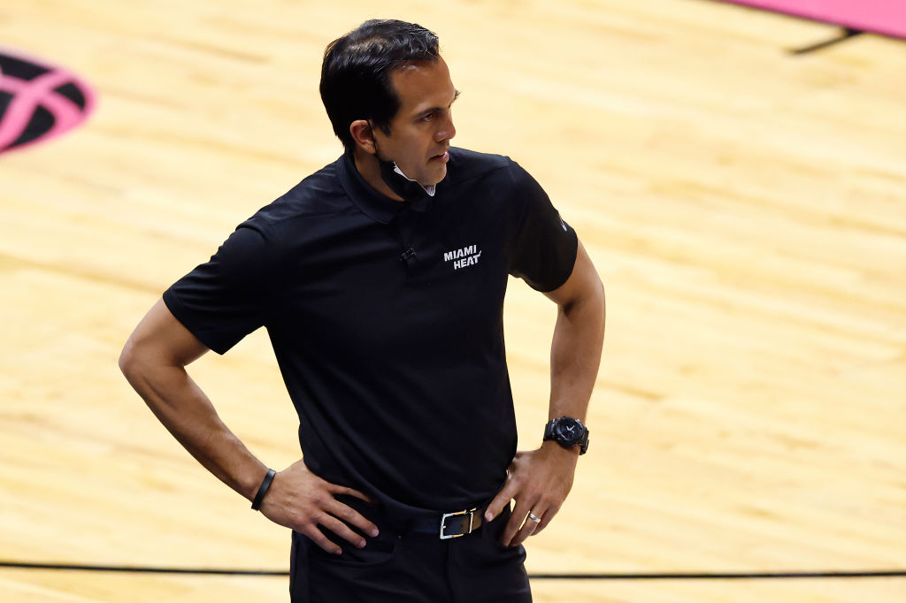 Los Blazers, interesados en Erik Spoelstra para su banquillo
