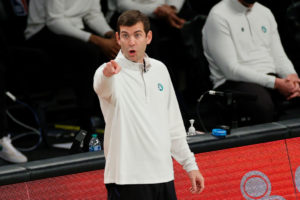 Los Celtics entrevistarán a asistentes de otros equipos en su búsqueda de nuevo entrenador