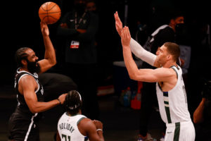 James Harden, descartado para el segundo partido ante los Bucks