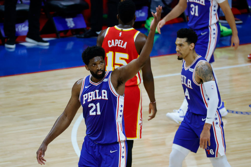 Philadelphia iguala la serie con 40 puntos de Joel Embiid