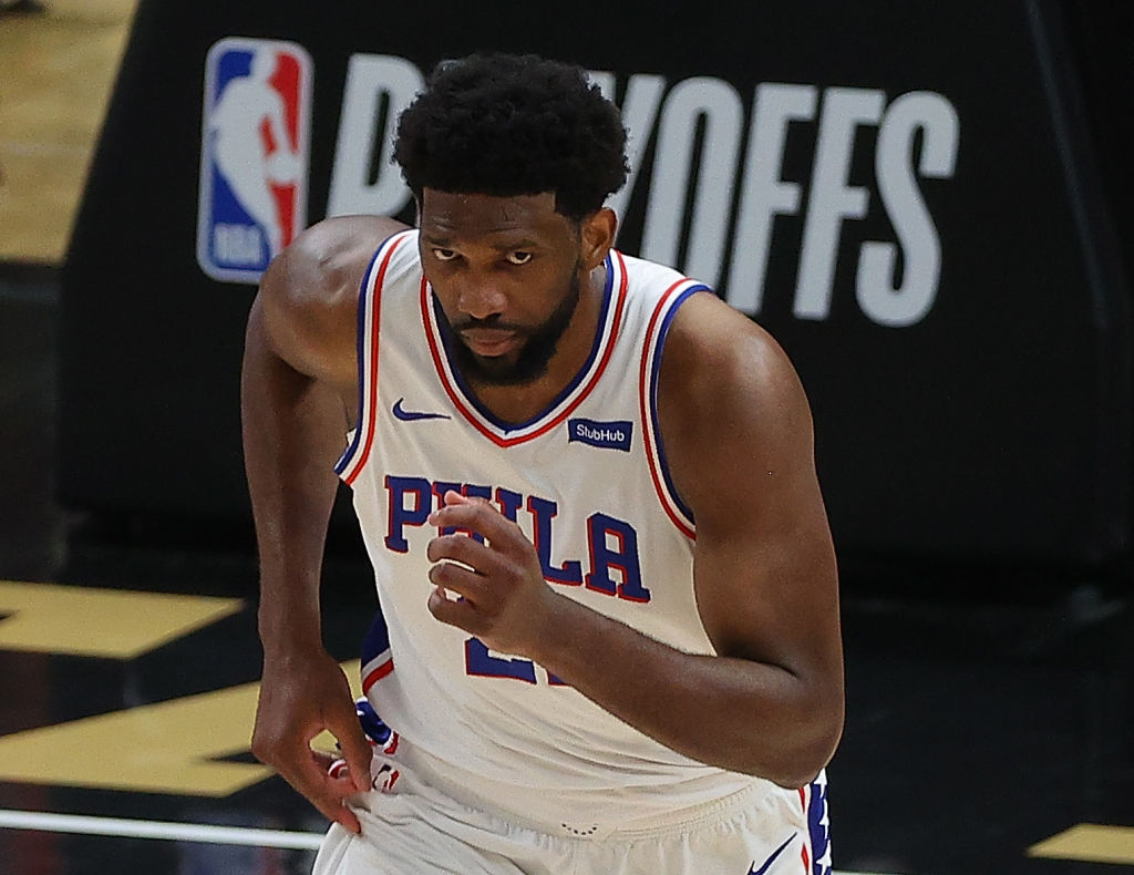 Joel Embiid es elegible para firmar la súper extensión