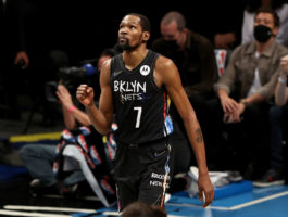 Exhibición de Kevin Durant: 49 puntos y 3-2 para Brooklyn