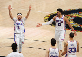 Philadelphia fuerza el séptimo partido ante los Hawks