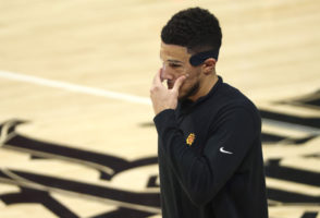 Devin Booker se niega a culpar a la máscara por su actuación