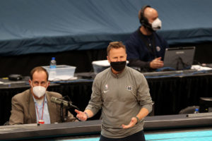 Scott Brooks podría unirse al staff técnico de Vogel en Lakers
