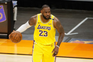 LeBron James quiere terminar su carrera en los Lakers