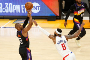 Chris Paul jugó ante Clippers con una lesión en la mano derecha