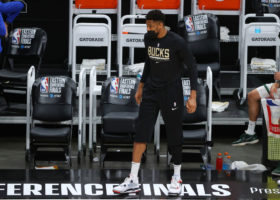 Los Bucks irán día a día con Antetokounmpo