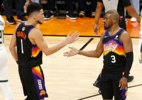 Phoenix golpea primero en las Finales al ritmo de Chris Paul