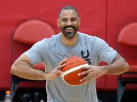 Aaron Miles y Garrett Jackson se suman al cuerpo técnico de Udoka