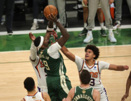 Bobby Portis aparece en el momento indicado