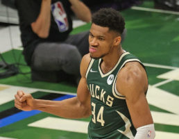 Antetokounmpo, satisfecho por poder atravesar el 'Giannis Wall'