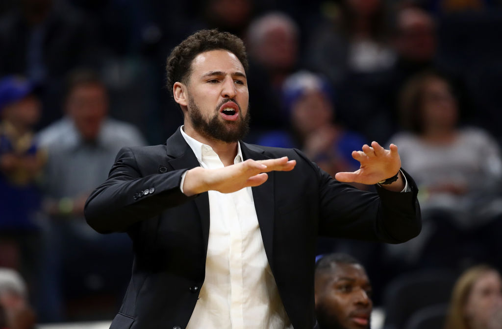 Klay Thompson apunta al Día de Navidad como fecha de regreso