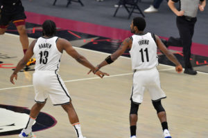 Sean Marks confía en la continuidad de Kyrie Irving y James Harden