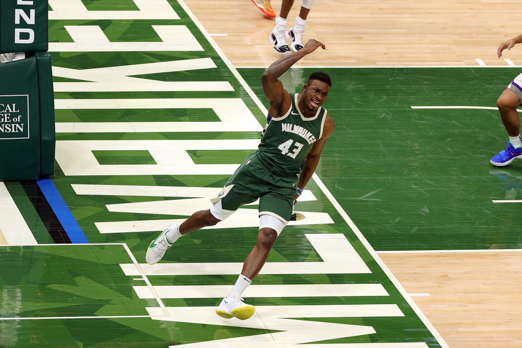 Thanasis Antetokounmpo llega a un acuerdo de renovación con los Bucks