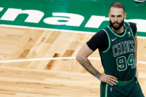 Los Knicks tiran la casa por la ventana por Evan Fournier: 78 millones