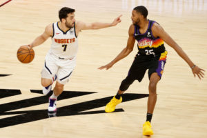 Campazzo señala el 'trash talking' como lo más difícil de su adaptación