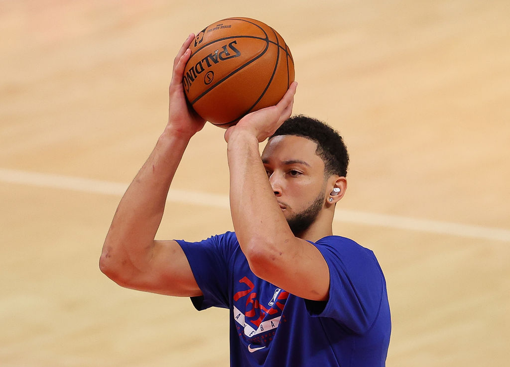 Los 76ers confían en que Ben Simmons se una al 'training camp'