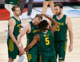 Golden State Warriors pregunta por Patty Mills y Joe Ingles