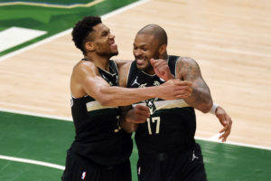 P.J. Tucker se une a los Miami Heat por dos años y 15 millones